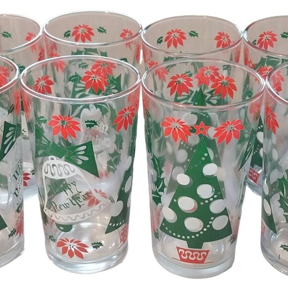 Set Of 8 Vintage Holiday Glasses With Festive Christmas Tree & Poinsettia Design - Picture 1 of 7
